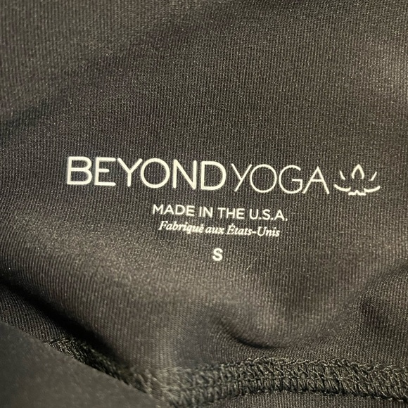 Beyond Yoga Lost Your Marbles High Waisted Midi Legging Black/Rose Gold Marble - Picture 5 of 7